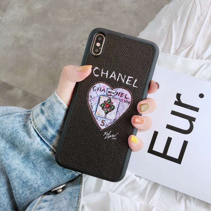 iphoneXSブランドカバーchanel