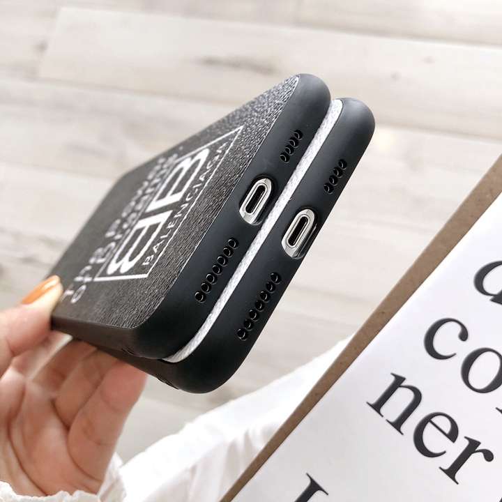  Balaenciaga お洒落 iphone12スマホケース