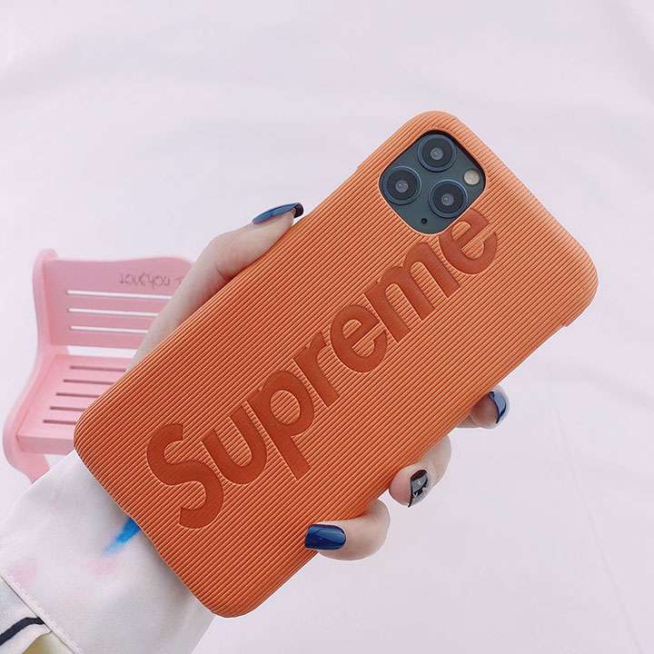 シンプル風iPhone 11ケースsupreme