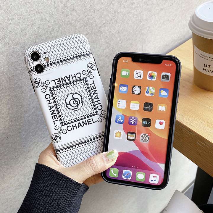  新作 iphone12miniケース セレブ愛用