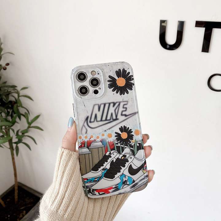 おすすめ Nike コラボ Air Jordan アイフォン12ケース ナイキ ヒナギク柄 パロディ iphone12pro携帯ケース 高品質 スポーツ風 iphone12pro maxケース