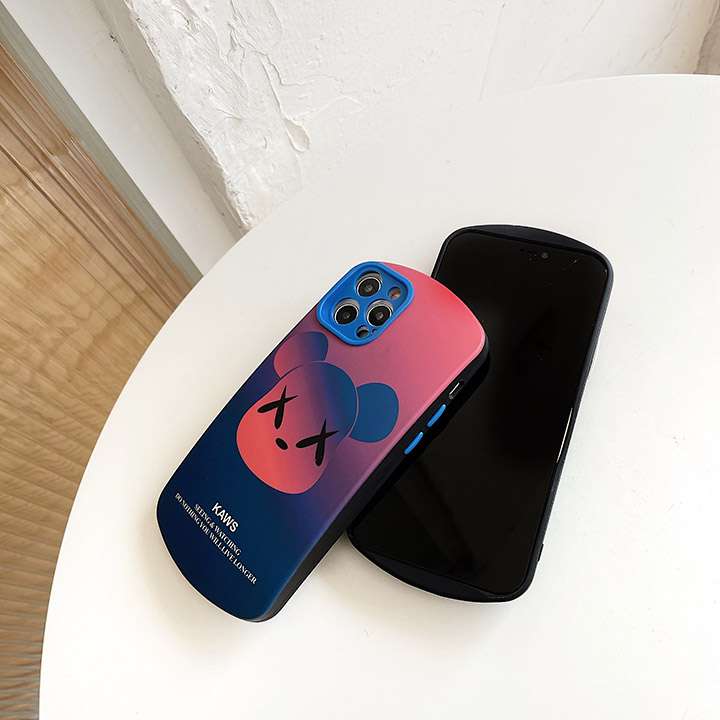 カウズ かわいい iphone12ケース