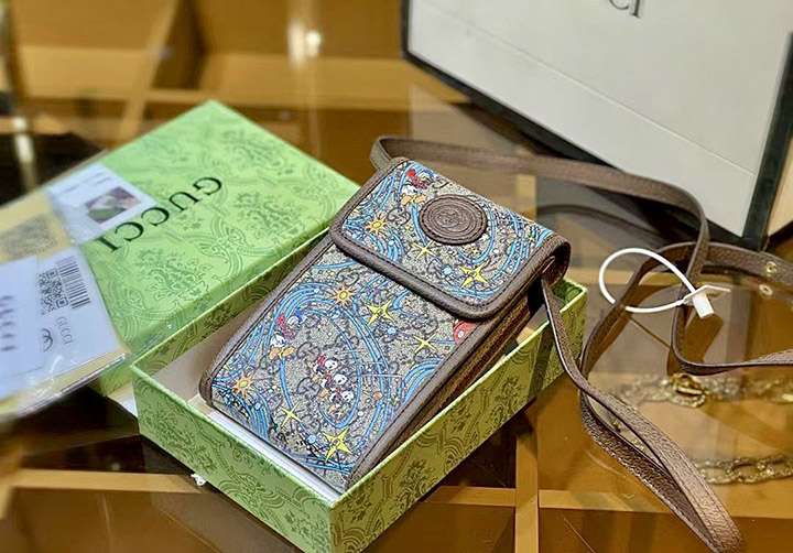 売れ筋アイフォーン12プロマックススマホケースgucci