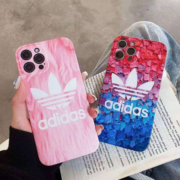 クローバー柄 adidas アイフォン XR 携帯ケース