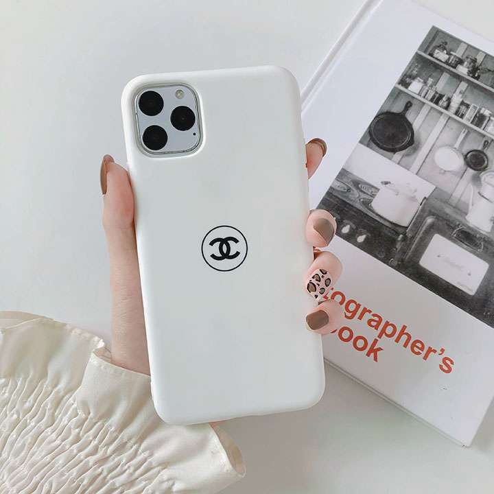 chanel アイフォン XS スマホケース