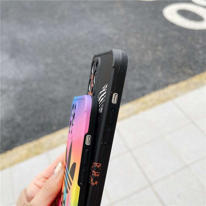 アイフォン 8adidasスマホケース