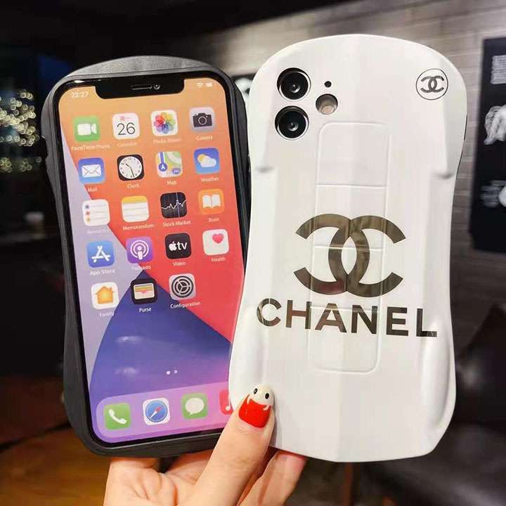 iPhone 8Plus創意デザインケースchanel