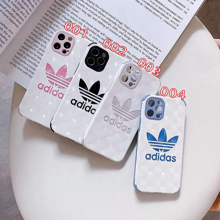 iphone7プラス クローバー柄 スマホケース adidas