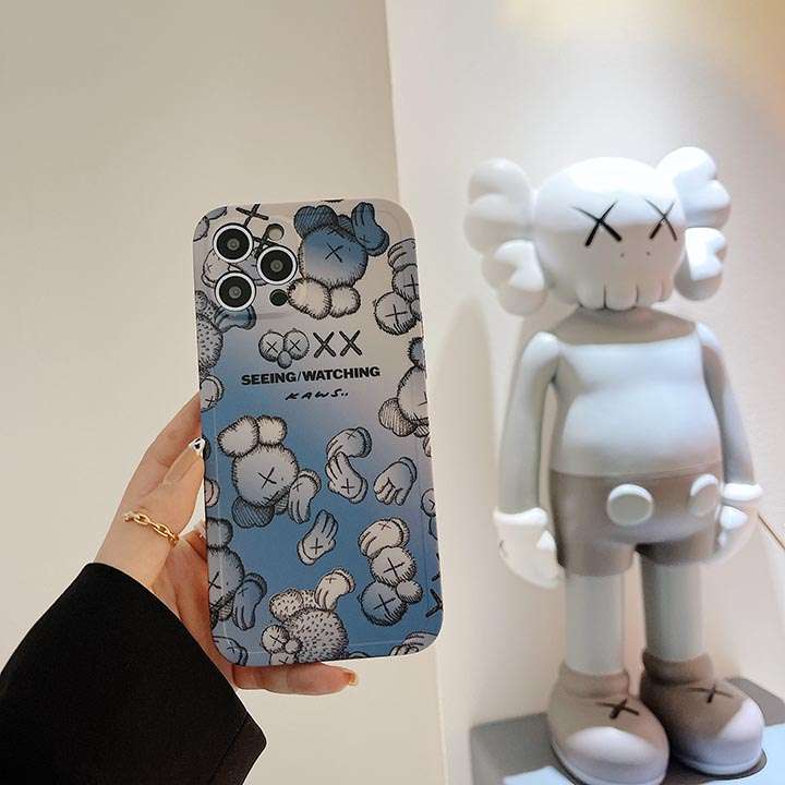 男女兼用ケースiphone12 kaws