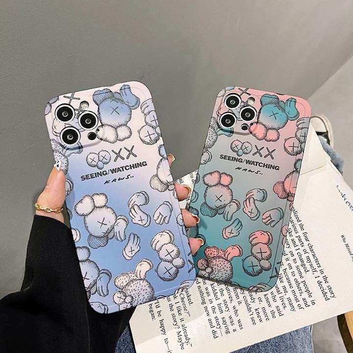 セサミストリート保護ケースkaws iPhone 8