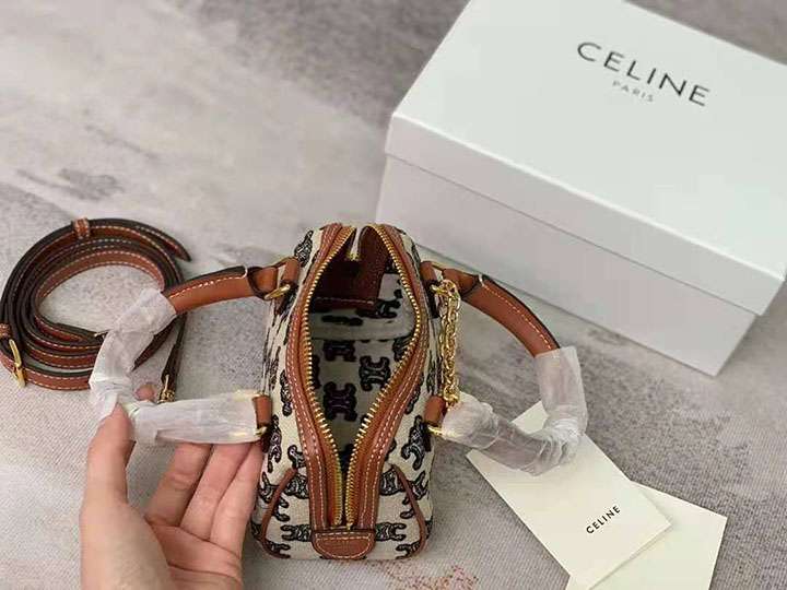 クロスボディ ゴージャス celine